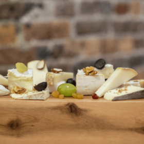 Plateau de fromages - fromages végétariens ou non